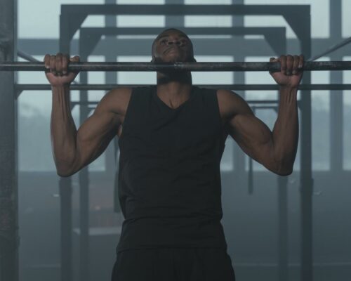 Najczęstsze błędy podczas wykonywania ćwiczeń z hantlami.